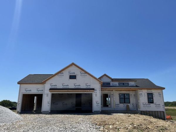 W261N6831 Prairie Haven COURT, Lisbon, WI 53089