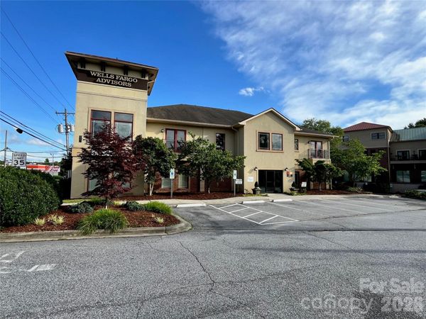 421 S Church Street, Hendersonville, NC 28792