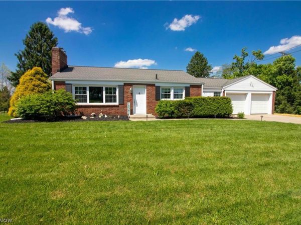 10381 Portage Street NW, Canal Fulton, OH 44614
