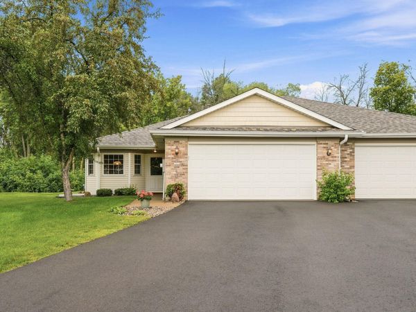 3640 Gershwin Circle N, Oakdale, MN 55128
