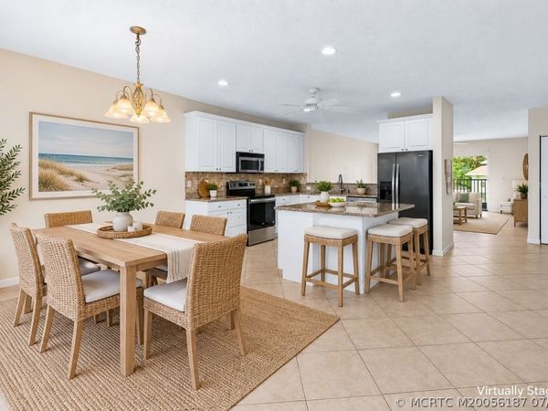 2127 SE Wild Meadow Circle, Port St Lucie, FL 34952