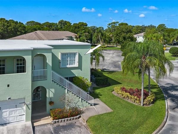 2127 SE Wild Meadow Circle , Port St Lucie, FL 34952