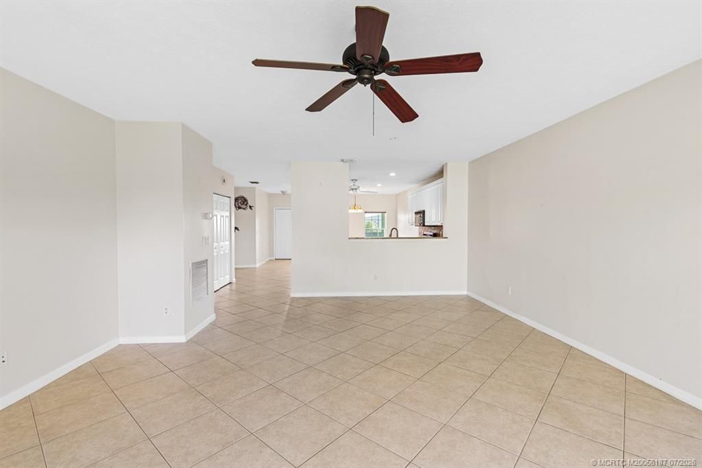 2127 SE Wild Meadow Circle, Port Saint Lucie, FL 34952 Photo