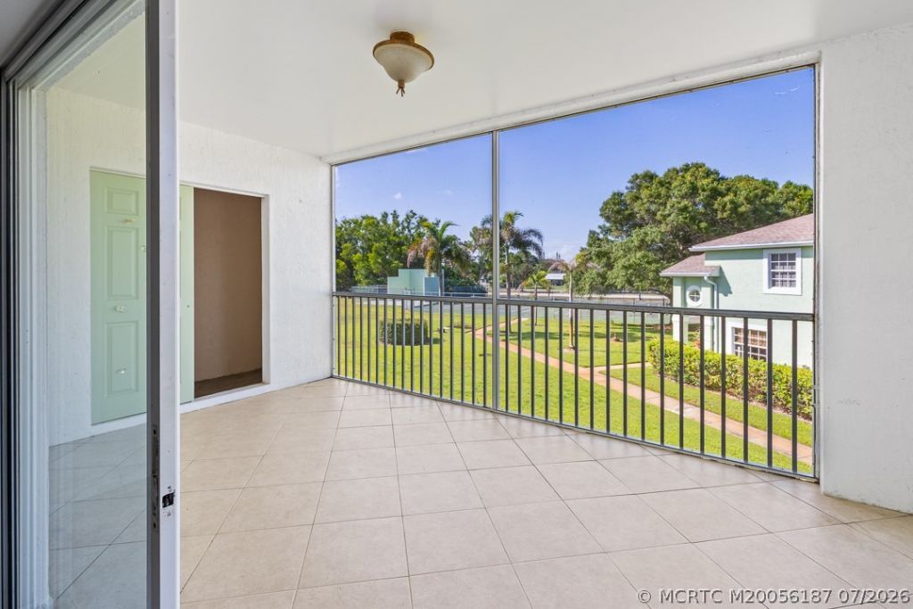 2127 SE Wild Meadow Circle, Port Saint Lucie, FL 34952 Photo