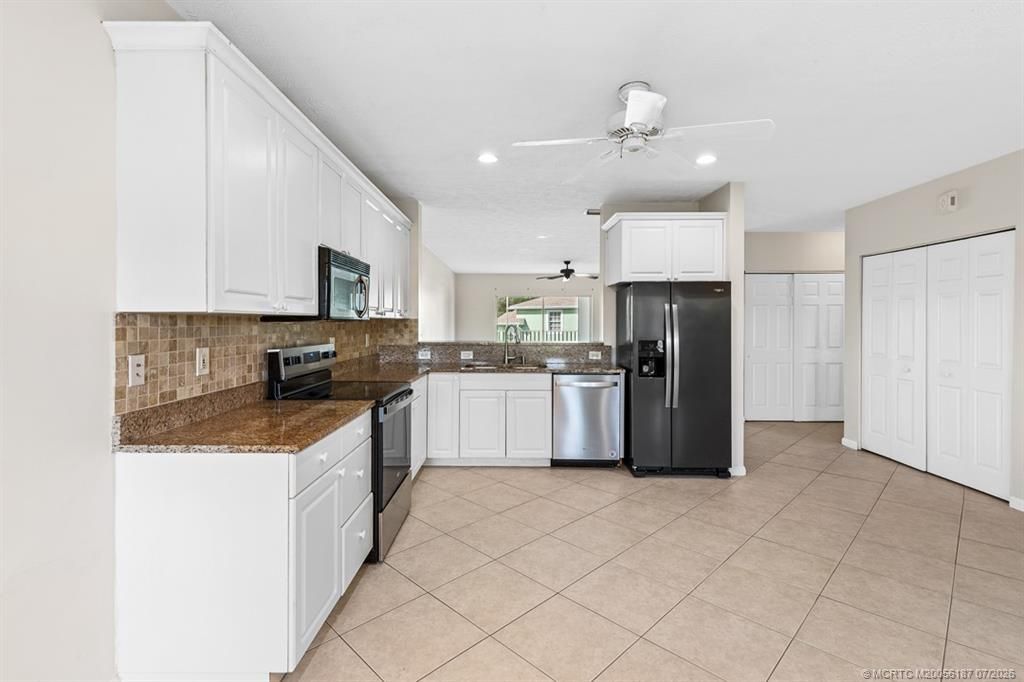 2127 SE Wild Meadow Circle, Port Saint Lucie, FL 34952 Photo
