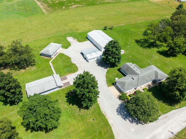 15238 N Heron Lane , Bluford, IL 62814