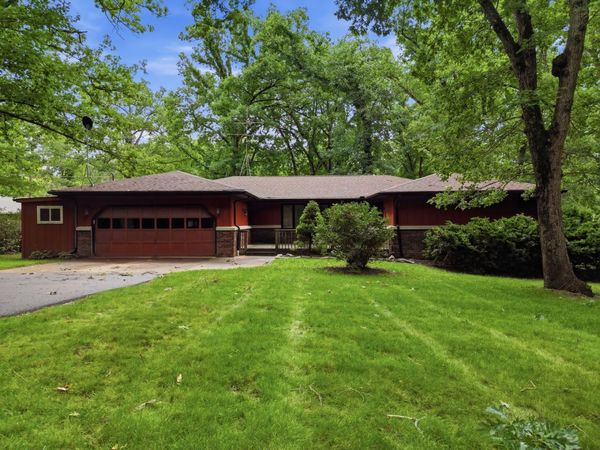 2087 Blackhawk Lane , Dixon, IL 61021