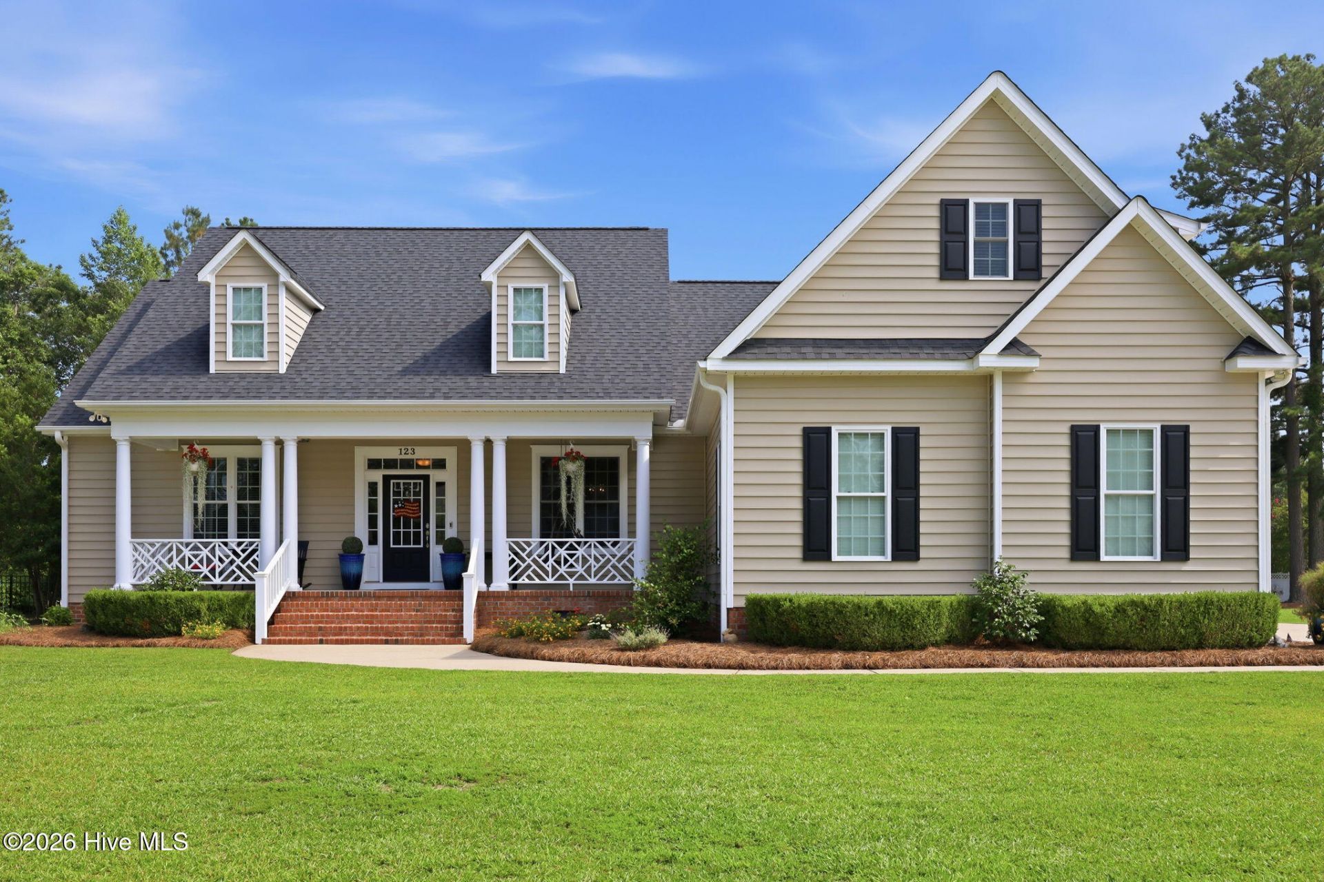123 Bath Circle, Washington, NC 27889 Main Photo