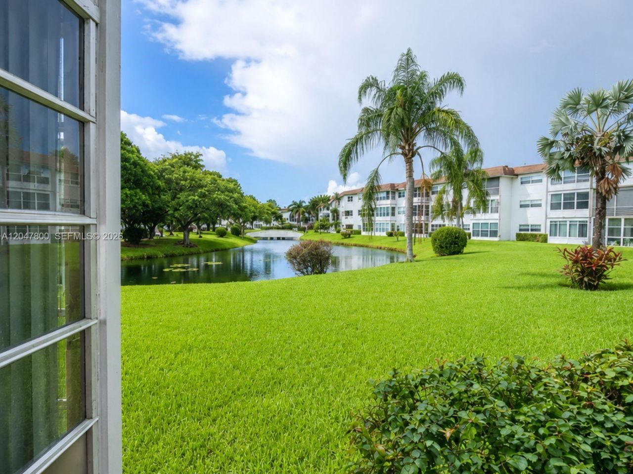 4700 NW 35th St , Unit 411, Lauderdale Lakes, FL 33319 Photo