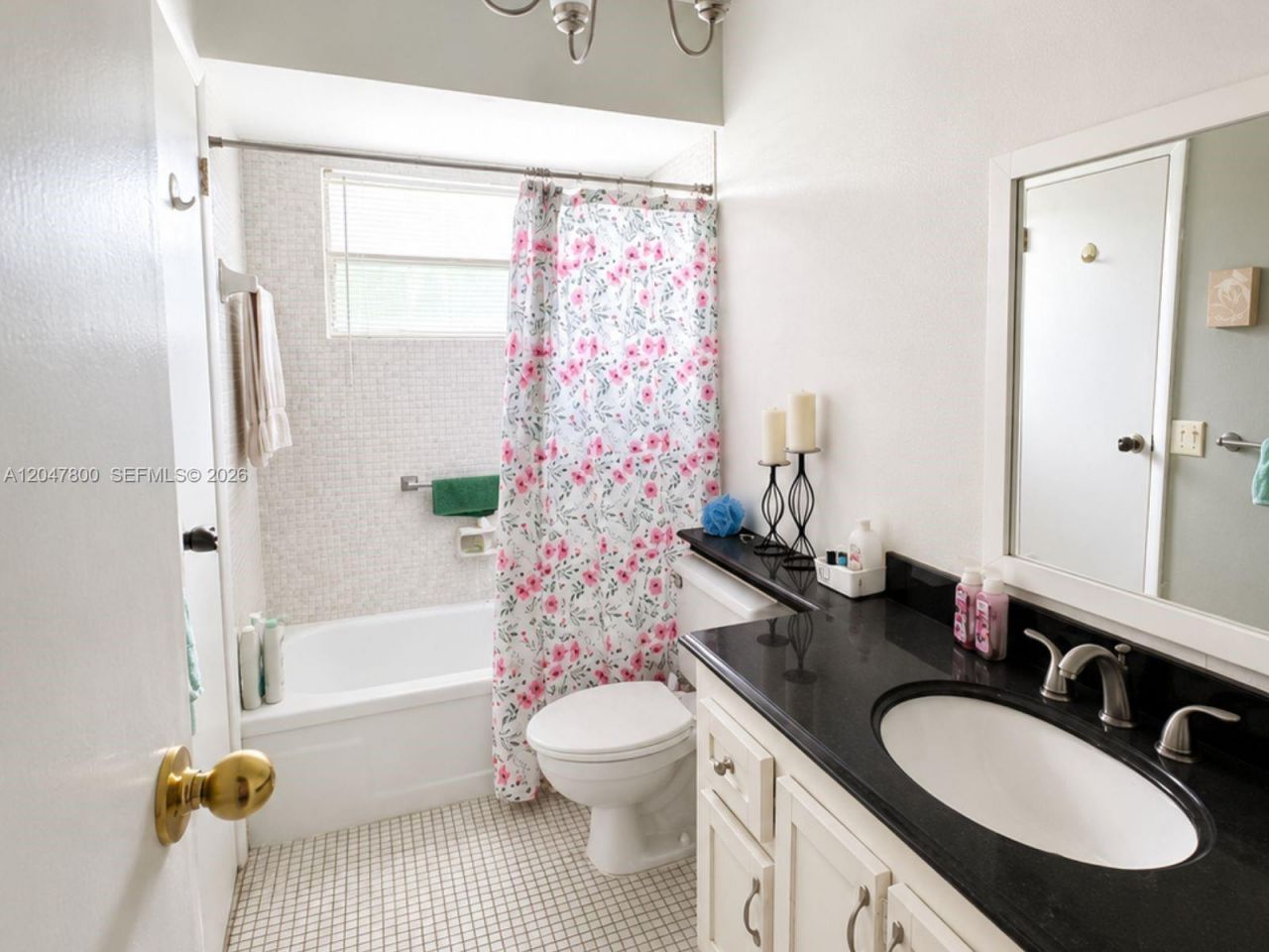 4700 NW 35th St , Unit 411, Lauderdale Lakes, FL 33319 Photo