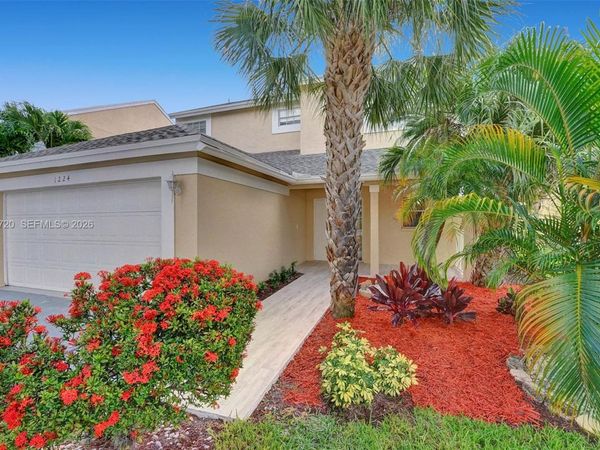 1224 Sussex St , Boynton Beach, FL 33436
