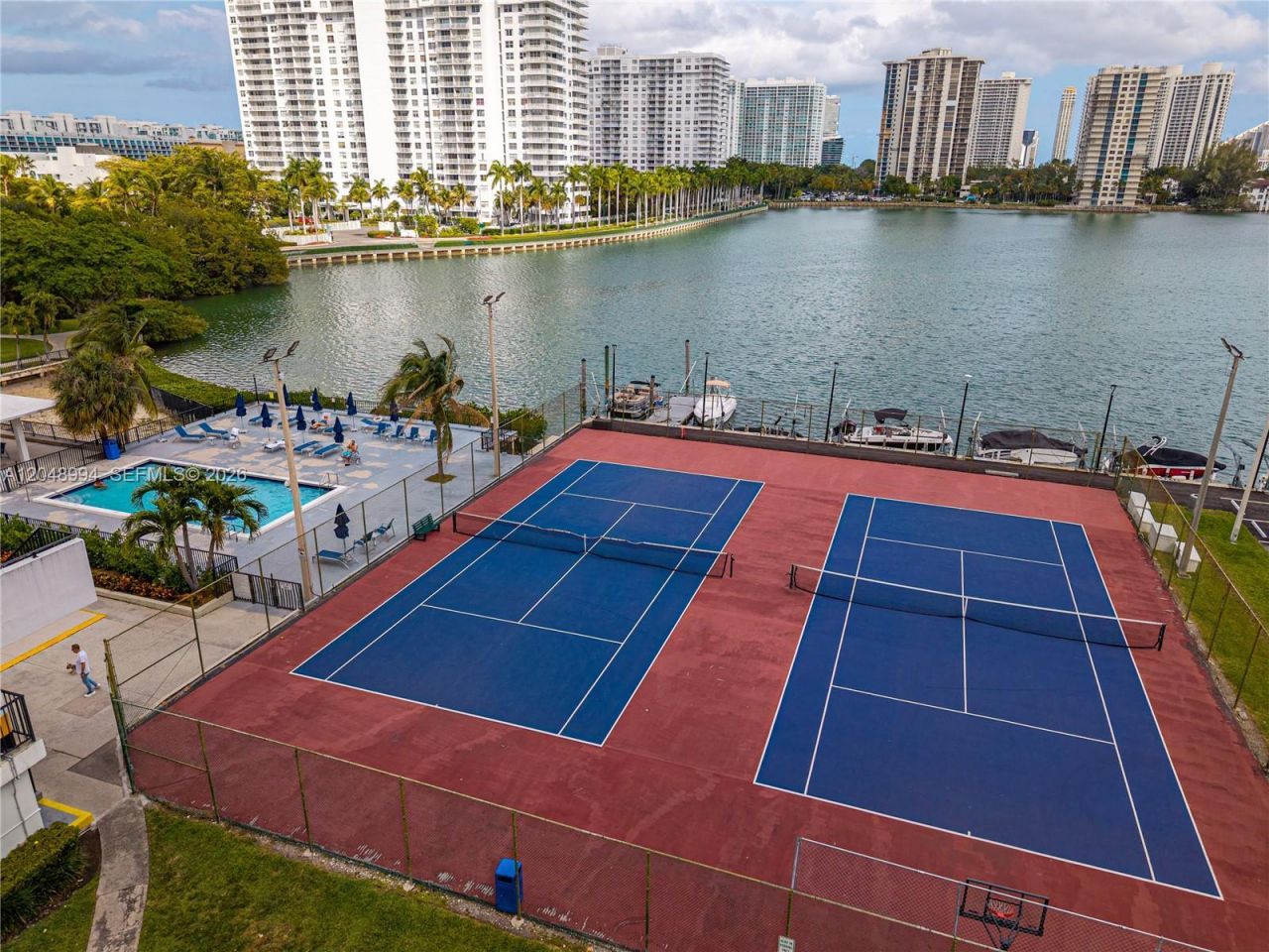 2750 NE 183rd St , Unit 2108, Aventura, FL 33160 Photo