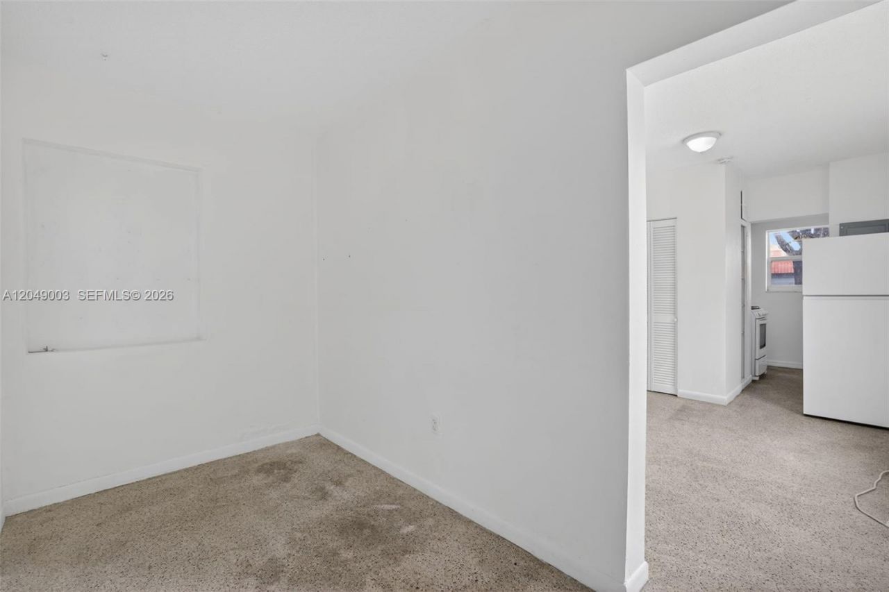 2170 NW Flagler Ter , Miami, FL 33125 Photo