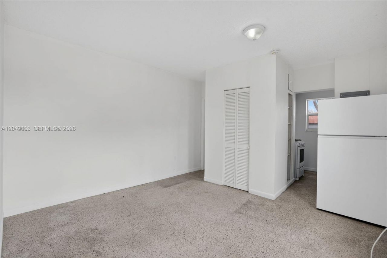 2170 NW Flagler Ter , Miami, FL 33125 Photo