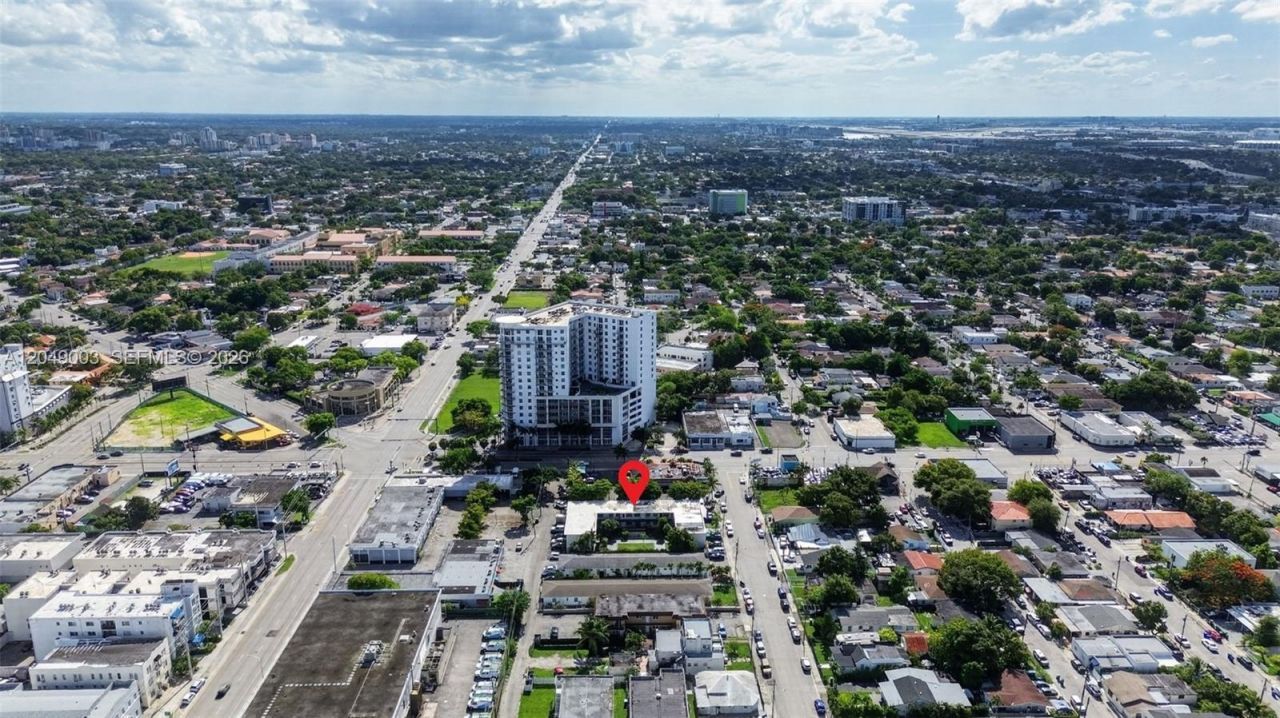 2170 NW Flagler Ter , Miami, FL 33125 Photo