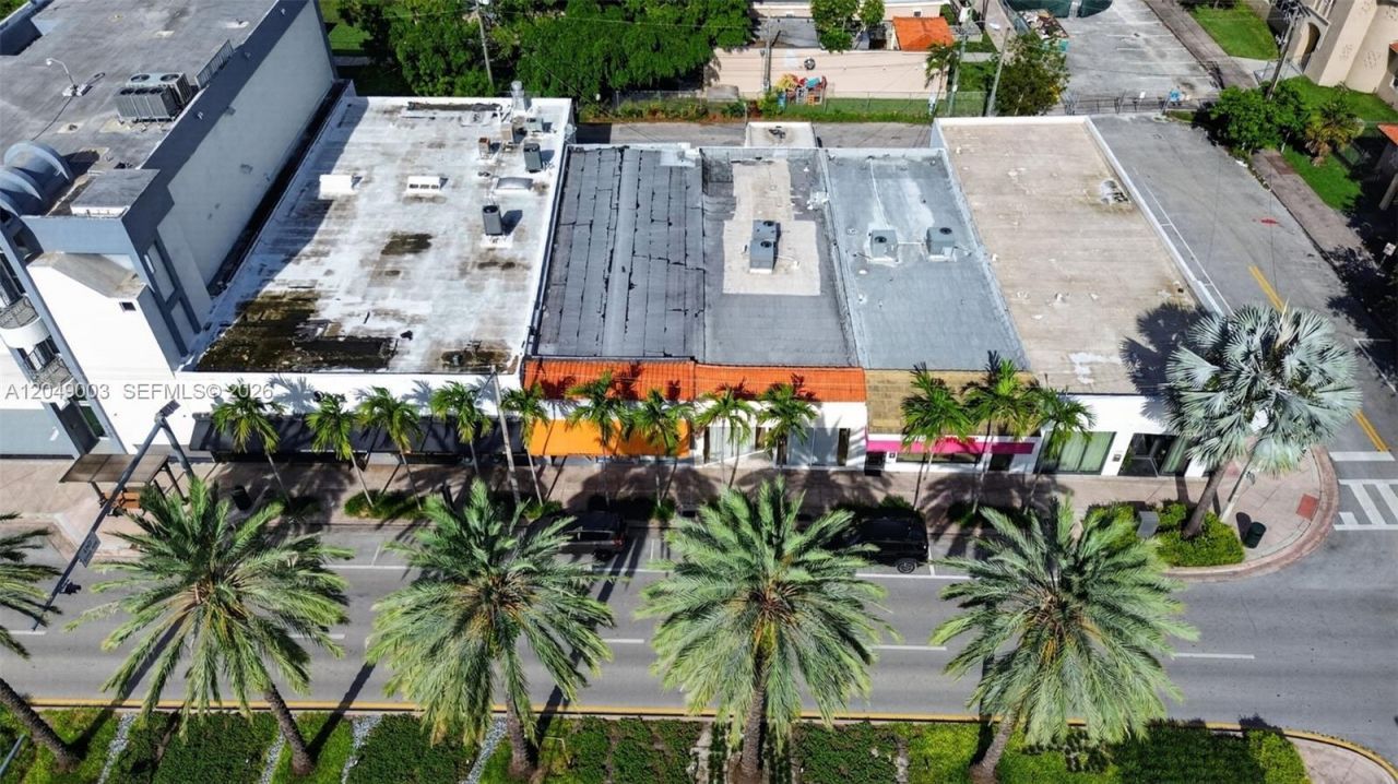 2170 NW Flagler Ter , Miami, FL 33125 Photo