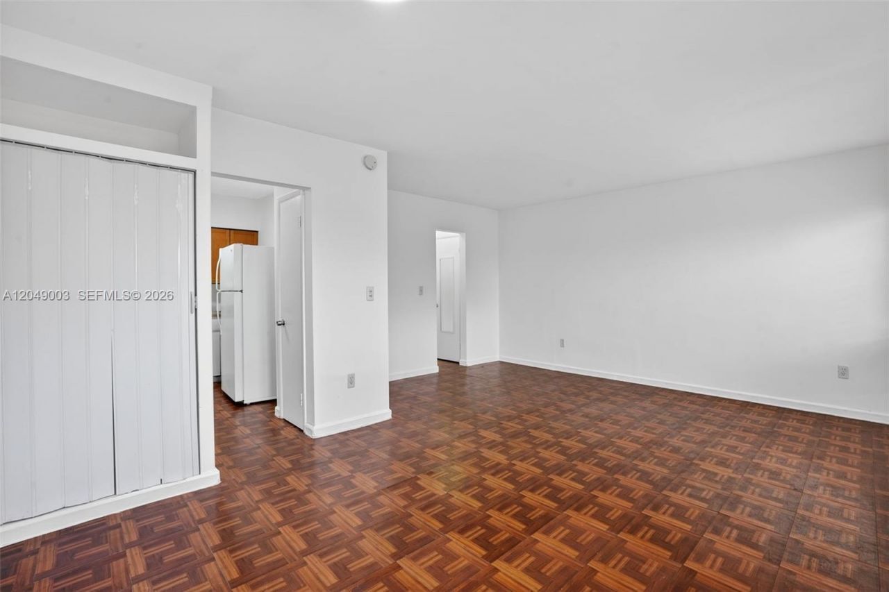 2170 NW Flagler Ter , Miami, FL 33125 Photo