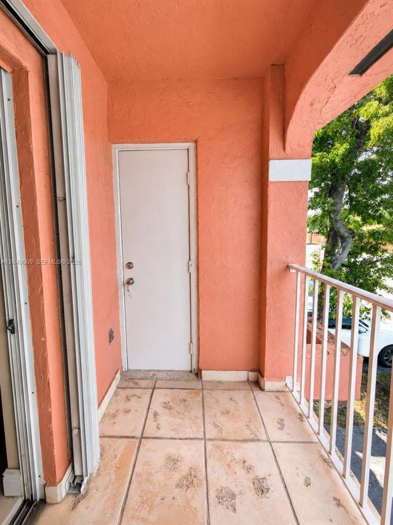 5800 W 18th Ln, Hialeah, FL 33012 Photo