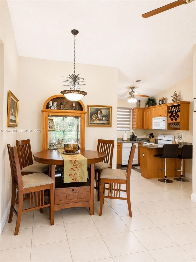 5800 W 18th Ln, Hialeah, FL 33012 Photo