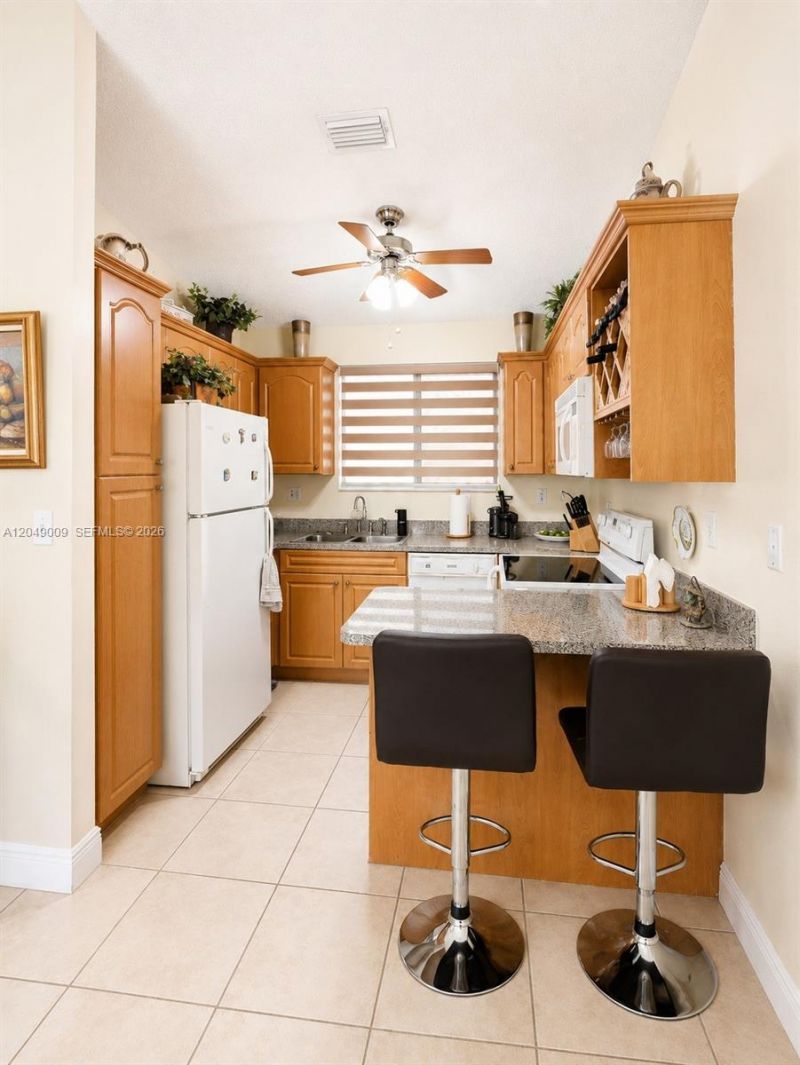 5800 W 18th Ln, Hialeah, FL 33012 Photo