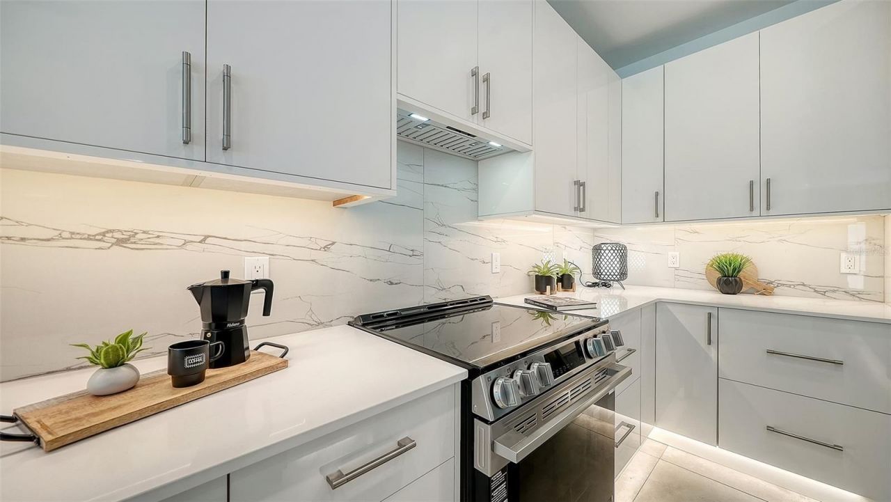 2050 Euclid Terrace, Sarasota, FL 34239 Photo