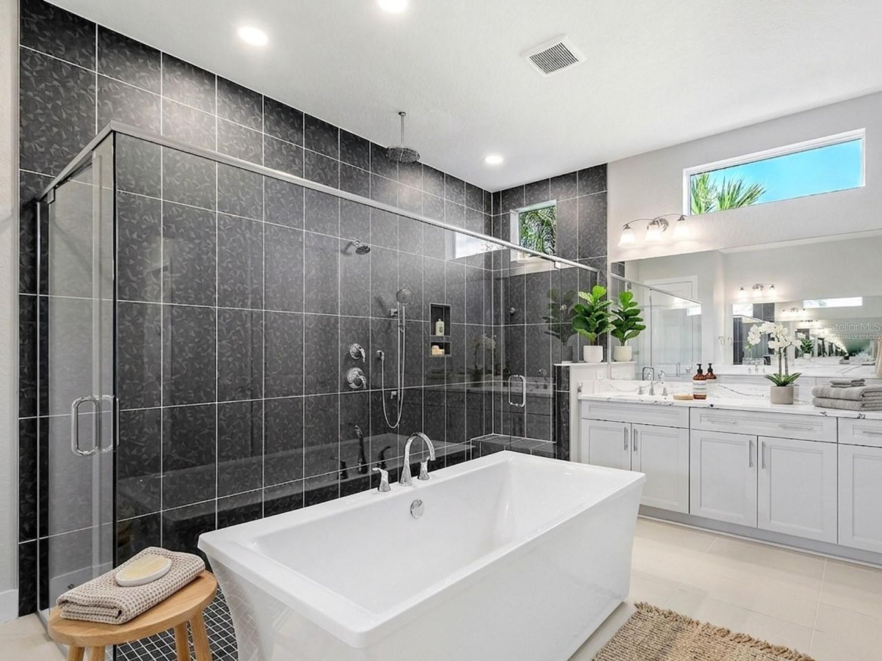 17974 Palmiste Drive, Lakewood Ranch, FL 34202 Photo
