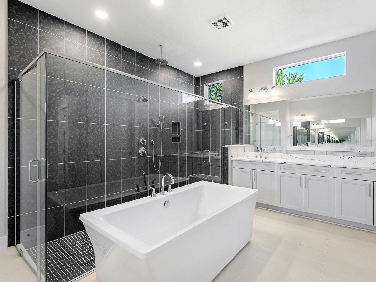 17974 Palmiste Drive, Lakewood Ranch, FL 34202 Photo