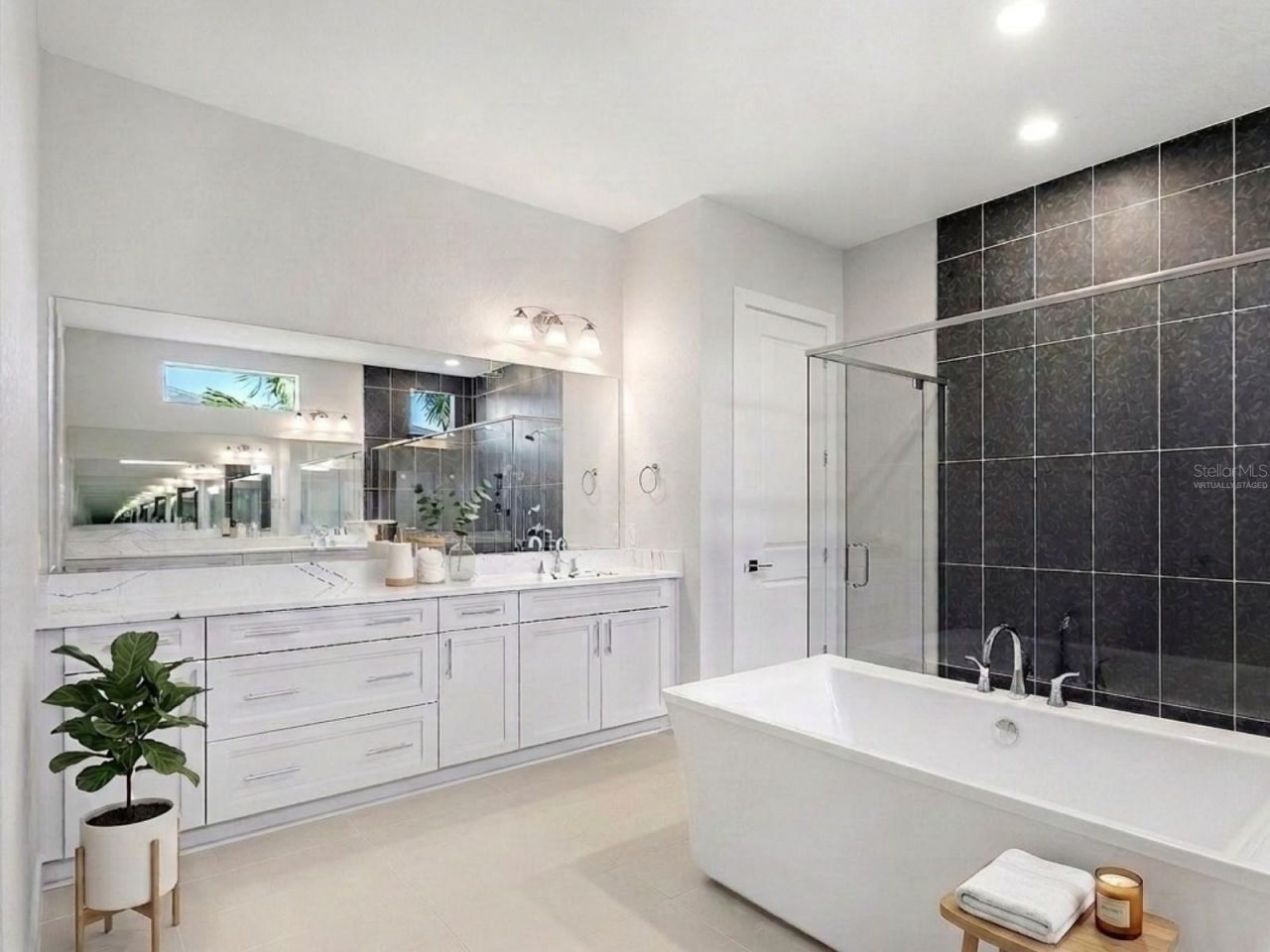 17974 Palmiste Drive, Lakewood Ranch, FL 34202 Photo