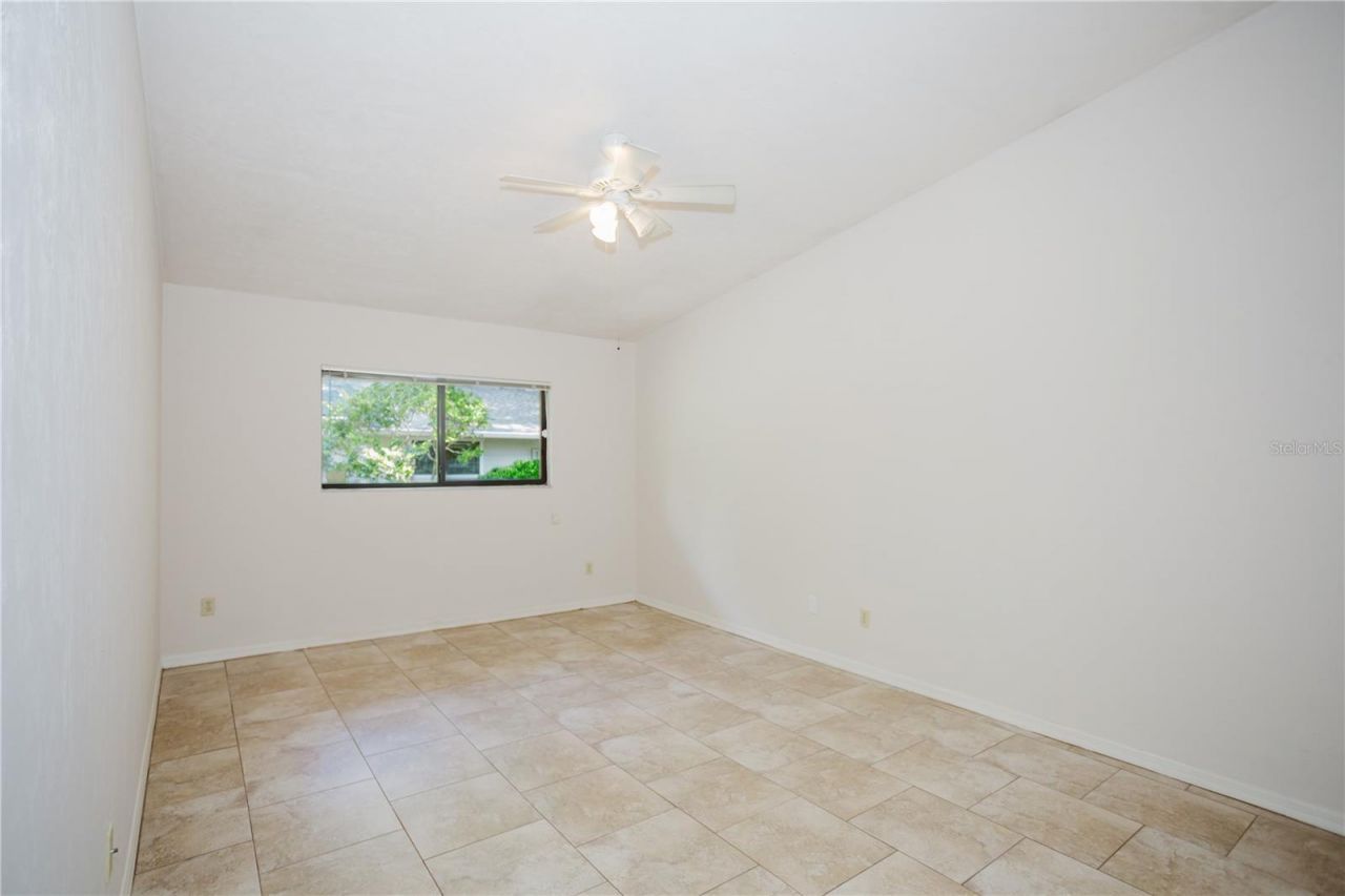 3915 NW 7th Place , Gainesville, FL 32607 Photo