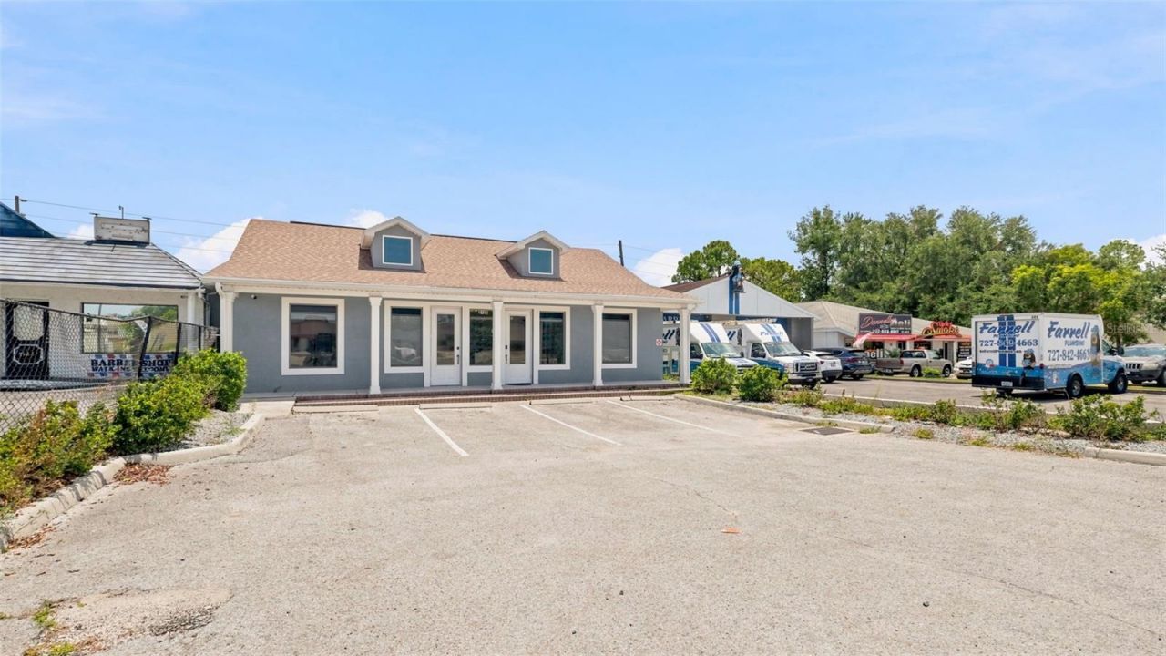 2120 Mariner Boulevard, Spring Hill, FL 34609 Photo
