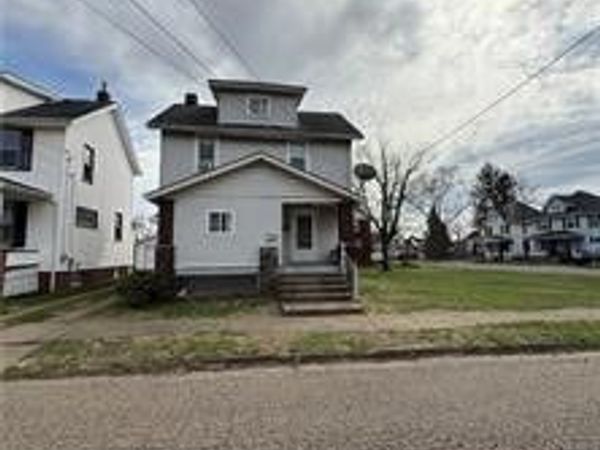 2106 Indiana Way NE, Canton, OH 44705