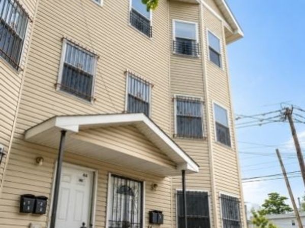 42 Astor St, Newark, NJ 07114