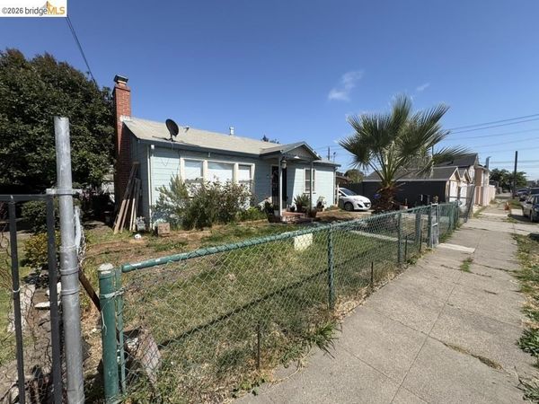 122 3rd St, Richmond, CA 94801