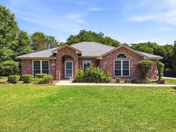 731 Hill Meadow Drive, Midlothian, TX 76065