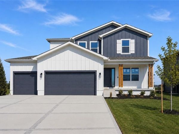 13458 W 179th Terrace, Overland Park, KS 66013