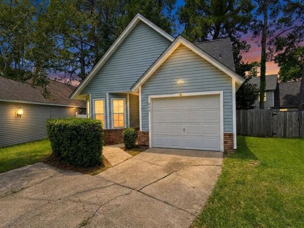 409 Heritage Court, Fort Walton Beach, FL 32547