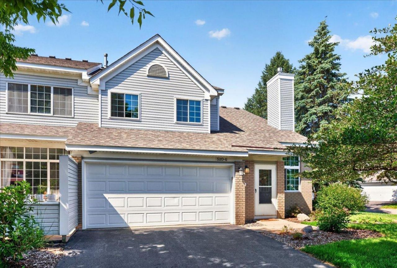 510 Lovell Avenue, Roseville, MN 55113