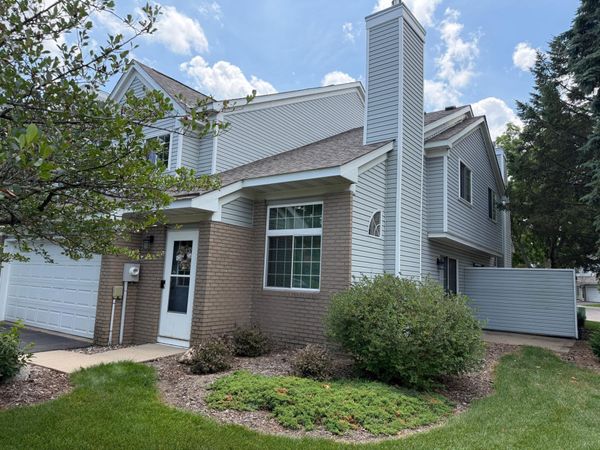 510 Lovell Avenue, Unit 4, Roseville, MN 55113