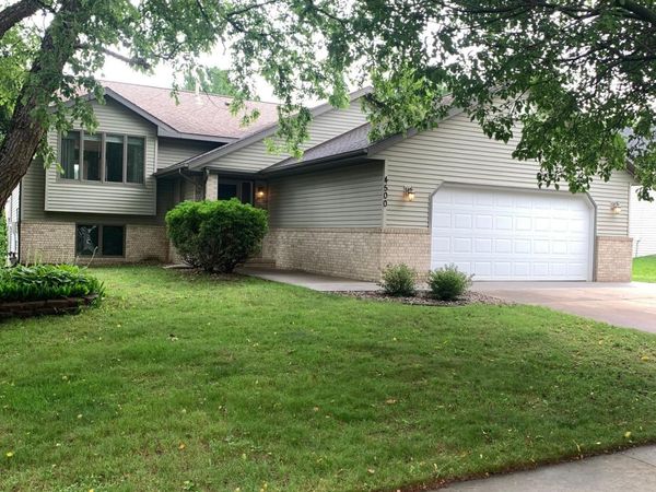 4500 Stratford Lane NW, Rochester, MN 55901
