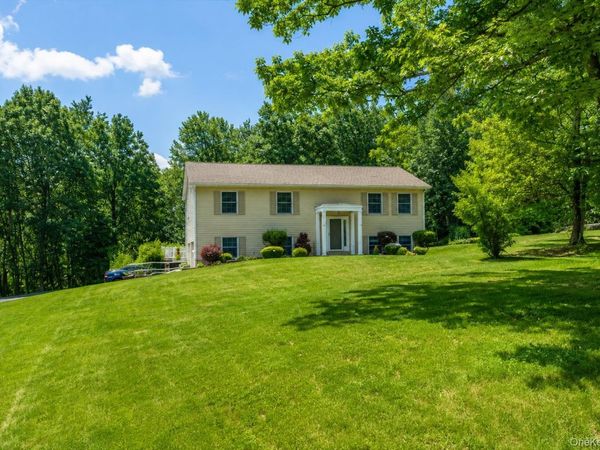 564 Clove Road , Monroe, NY 10950