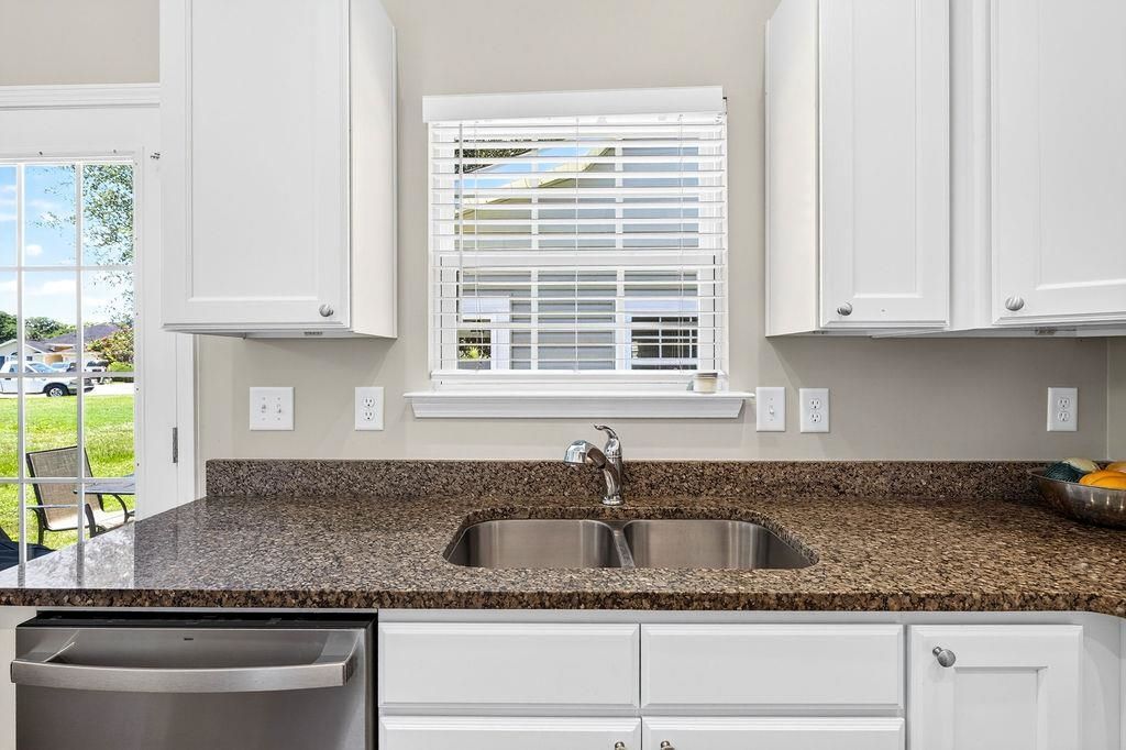 146 Robert Conway Ct. Photo 12