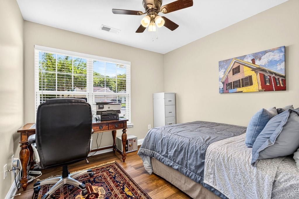 146 Robert Conway Ct. Photo 20