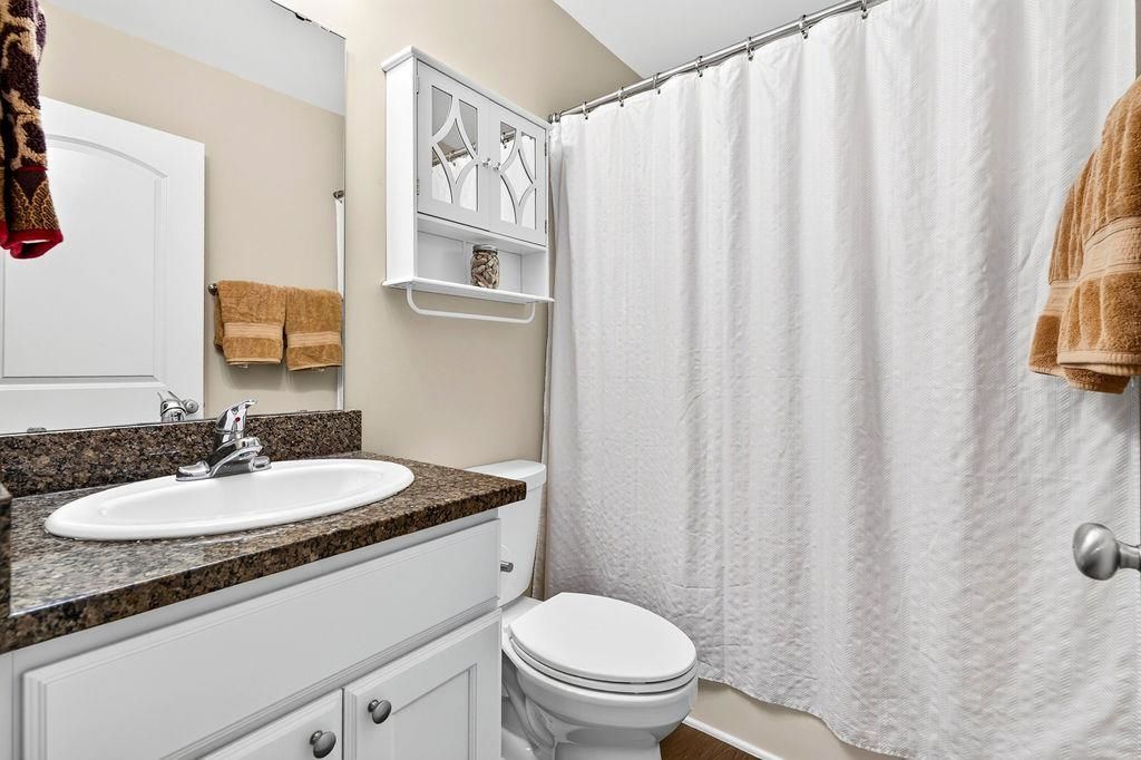 146 Robert Conway Ct. Photo 23