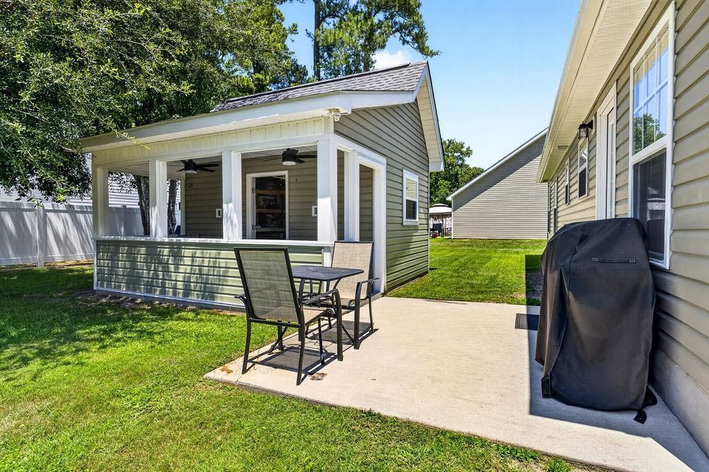 146 Robert Conway Ct. Photo 24