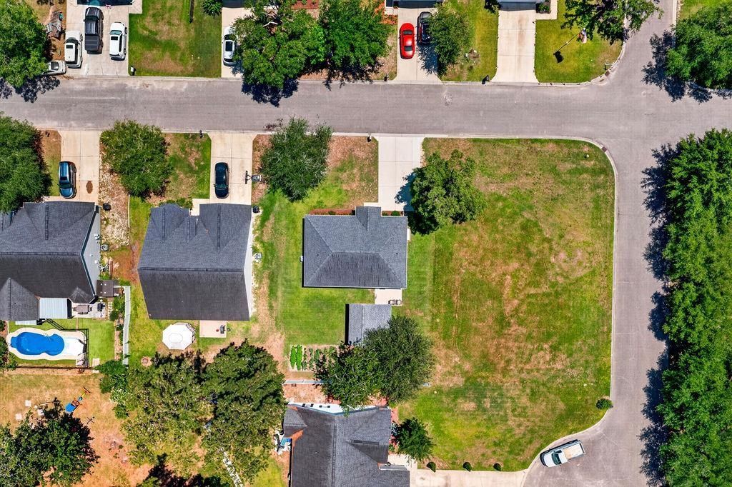 146 Robert Conway Ct. Photo 34
