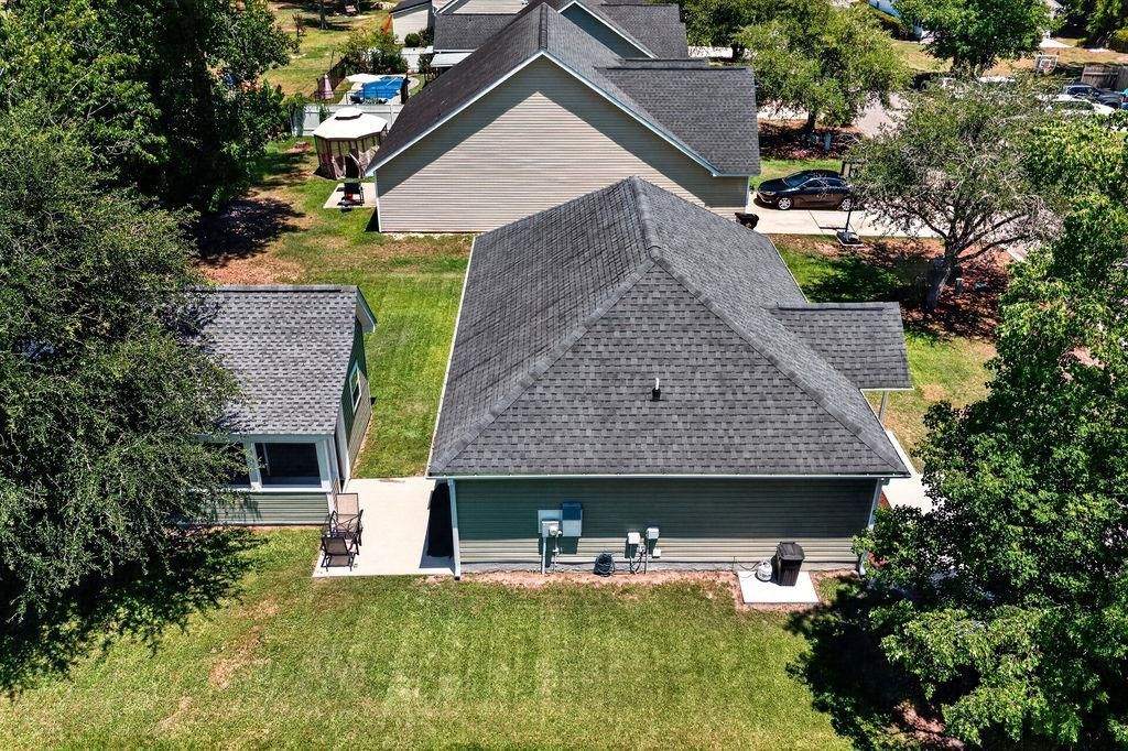 146 Robert Conway Ct. Photo 36
