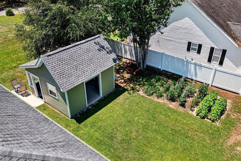 146 Robert Conway Ct. Photo 37