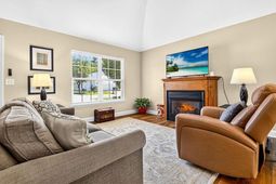 146 Robert Conway Ct. photo 4