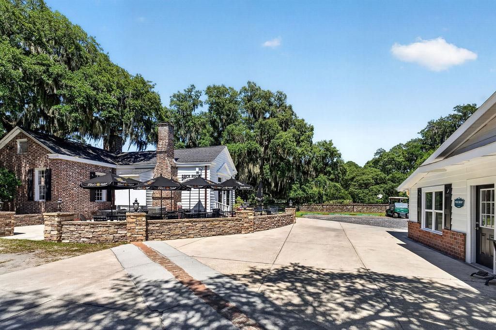 146 Robert Conway Ct. Photo 43