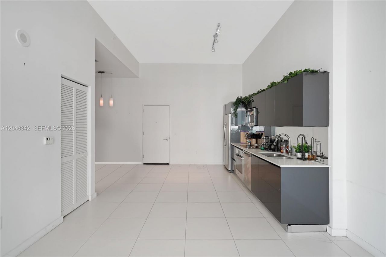 31 SE 6th St , Unit 2706, Miami, FL 33131 Photo